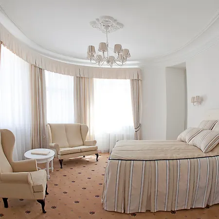 Hestia Draugi Viesnīca 4*